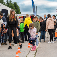 Drive-in kino in druženje ob otvoritvi nove steze za tehnične preglede v AMZS Kranj - 1.del