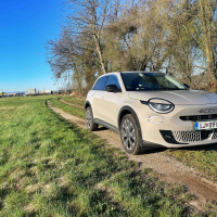 Fiat 600 1.2 E-DCT6 MHEV 100 la prima - test 2025