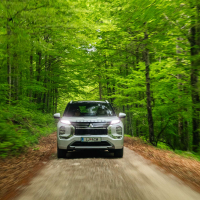 Mitsubishi outlander in člani AMZS - doživetje 2025