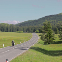 Honda menjalniki tri dežele - Na motorju 2025