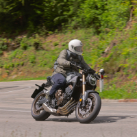 Honda menjalniki tri dežele - Na motorju 2025