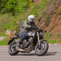 Honda menjalniki tri dežele - Na motorju 2025