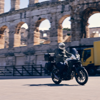 Honda menjalniki tri dežele - Na motorju 2025