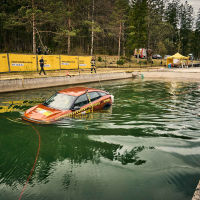 Avto pod vodo - AMZS preskus 2025