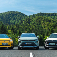 Hyundai inster 49kW impression, renault 5 EV52 iconic in škoda elroq 85 - test 2025