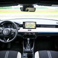 Honda HR-V e:HEV - panorama 2025