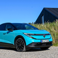 Novi nissan leaf - za volanom 2025