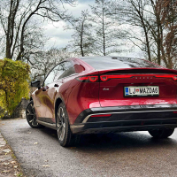 Mazda 6e long range takumi plus - test 2026