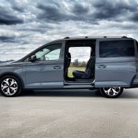 Ford tourneo connect 1.5 PHEV active - panorama 2026
