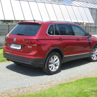 VW tiguan zadaj.jpg