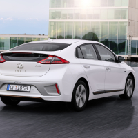 Hyundai IONIQ Electric (5).jpg