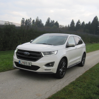 ford edge2.jpg