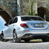 MB E 220D 16.jpg