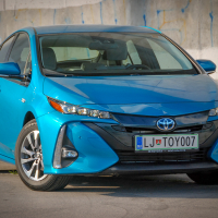 Toyota_prius_plugin_hibrid (11 of 28).jpg