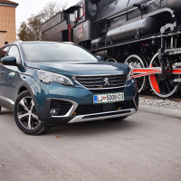 Peugeot 5008 (3 of 21).jpg