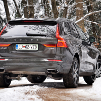 Volvo_XC60 (6 of 28).jpg