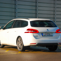 Peugeot_308_SW_resize (6 of 12).jpg