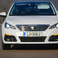 Peugeot_308_SW_resize (4 of 12).jpg