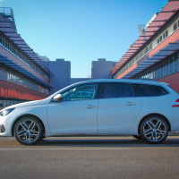 Peugeot_308_SW_resize (2 of 12).jpg
