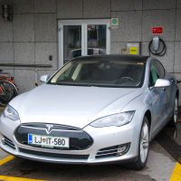 Tesla_AMZS (3 of 9).jpg