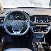 Hyundai ioniq electric (10 of 17).jpg