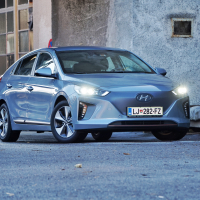 Hyundai ioniq electric (5 of 17).jpg