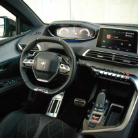 Peugeto 5008 (2 of 9).jpg