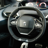 Peugeto 5008 (3 of 9).jpg
