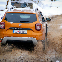 Dacia_duster_4WD (1 of 3).jpg