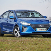 Hyundai_ioniq_plugin (12 of 17).jpg