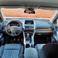 Mitsubishi eclipse cross 1.5 turbo (14 of 20).jpg