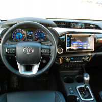 Mercedes-benz X 250 d 4matic in toyota hilux 2.4 D-4D invincible 50 (40 of 58).jpg