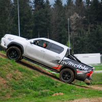 Mercedes-benz X 250 d 4matic in toyota hilux 2.4 D-4D invincible 50 (38 of 58).jpg