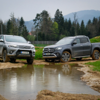 Mercedes-benz X 250 d 4matic in toyota hilux 2.4 D-4D invincible 50 (25 of 58).jpg