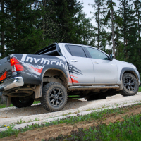 Mercedes-benz X 250 d 4matic in toyota hilux 2.4 D-4D invincible 50 (11 of 58).jpg