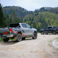 Mercedes-benz X 250 d 4matic in toyota hilux 2.4 D-4D invincible 50 (6 of 58).jpg