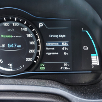 Hyundai_ioniq_plugin_hibrid_supertest (10 of 12).jpg