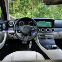 Mercedes E 220 d 4-matic all-terrain in opel insignia 2.0 CDTI biturbo 4x4 country tourer (22 of 25).jpg