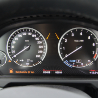 technik_3bild-anzeige_bmw-reichweitenanzeige Resized.jpg