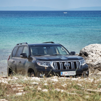 Toyota_landcruiser (9 of 23).jpg
