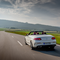 Mercedes-benz C za volanom (19 of 34).jpg