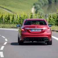 Mercedes-benz C za volanom (11 of 34).jpg
