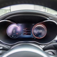 Mercedes-benz C za volanom (10 of 34).jpg