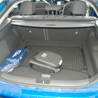 Hyundai_ioniq_PHEV_resize (5 of 9).jpg