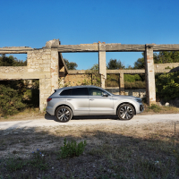 Volkswagen_touareg_V6_TDI (27 of 29).jpg