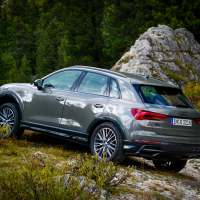 Audi_Q3_123.jpg