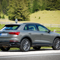 Audi_Q3_14.jpg