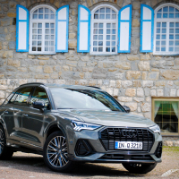 Audi_Q3_12.jpg
