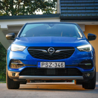 Opel grandland X 20d ultimate (5 of 10).jpg