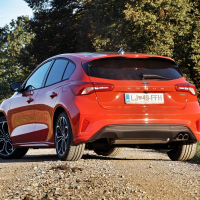 Ford focus 1.0 ecoboost ST line (4 of 27).jpg